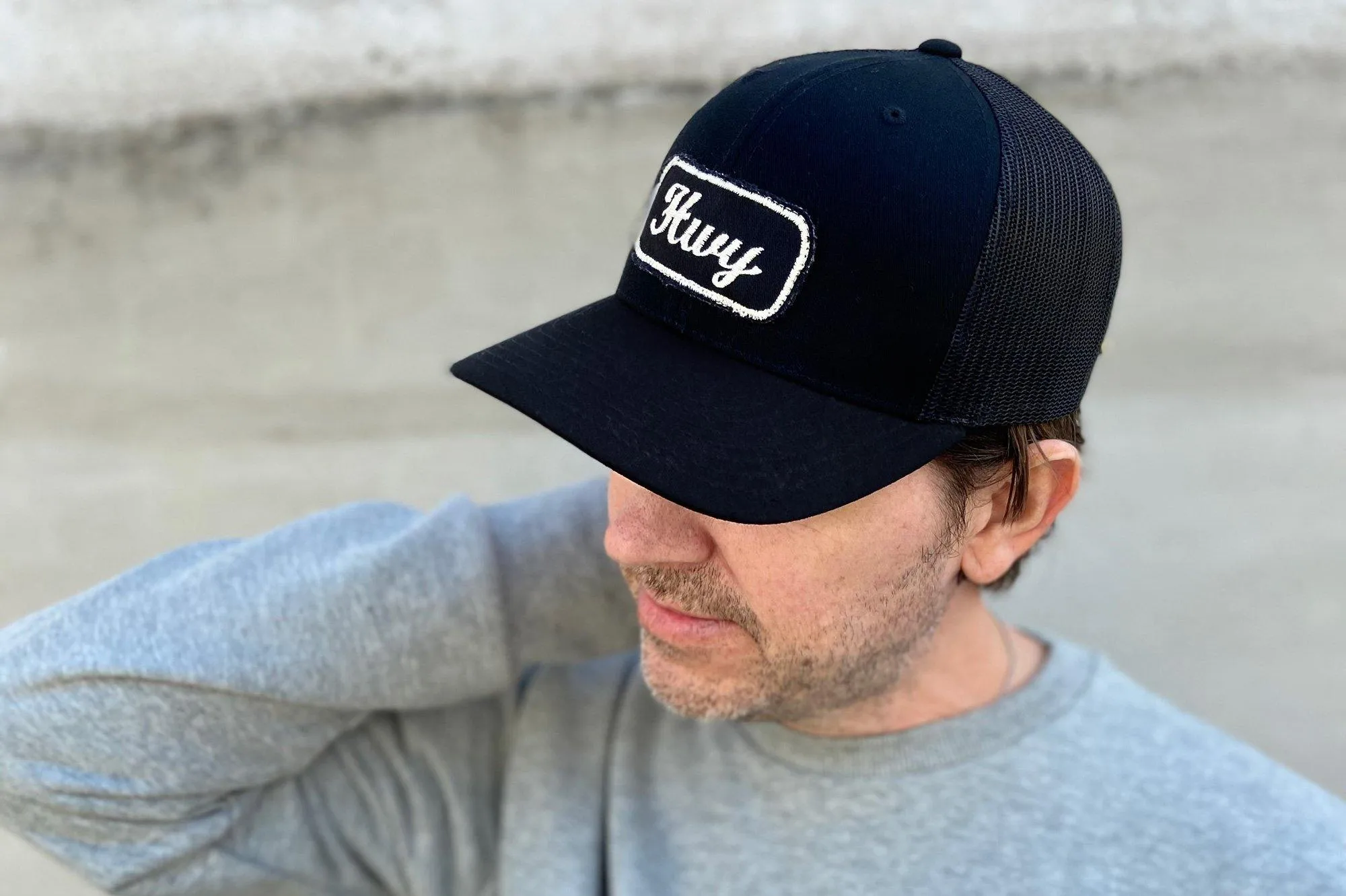 #225 - Basecap Trucker Cap Hwy black
