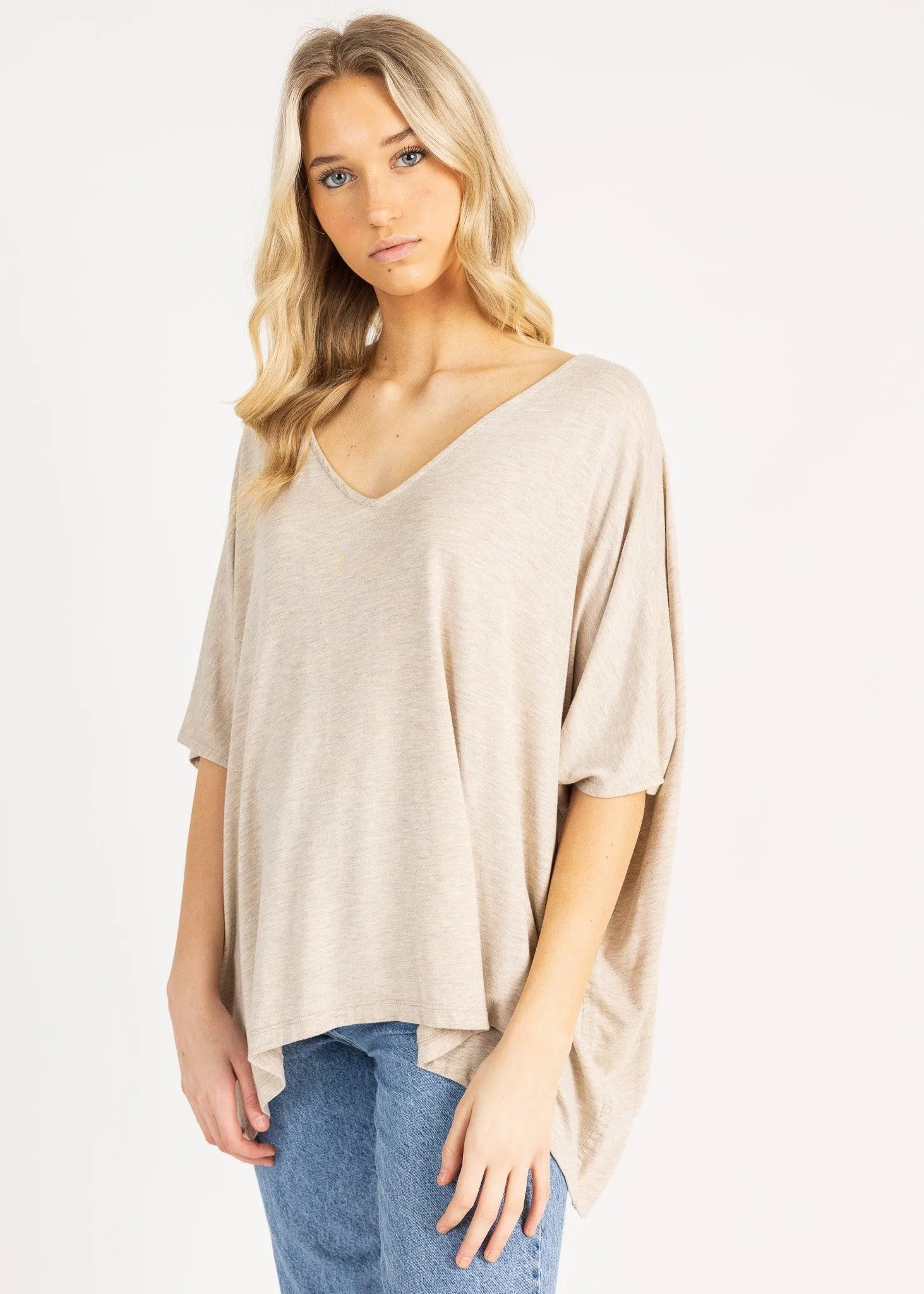 APPLE TOP SLEEVELESS vneck