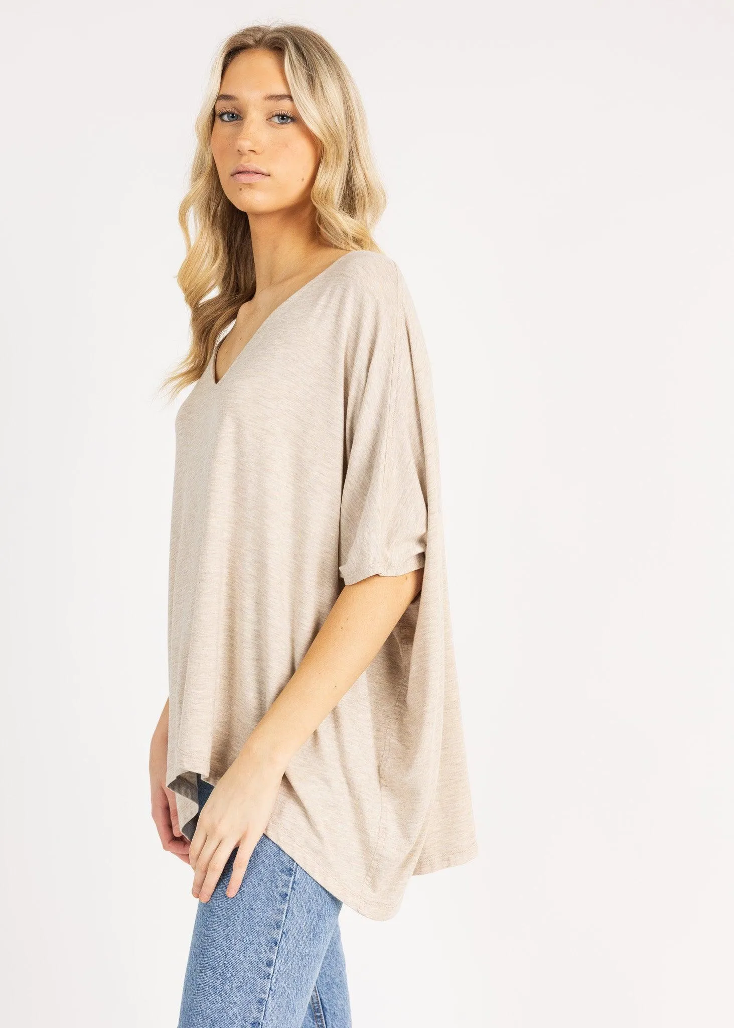 APPLE TOP SLEEVELESS vneck