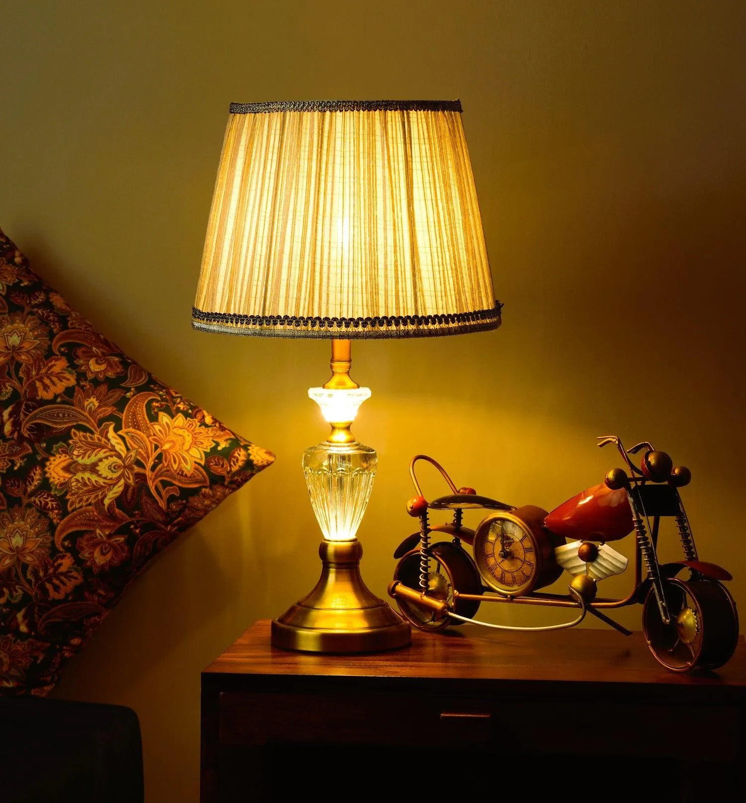 Grey Harmony Vase Shaped Table Lamp – Modern Classic with Golden Base