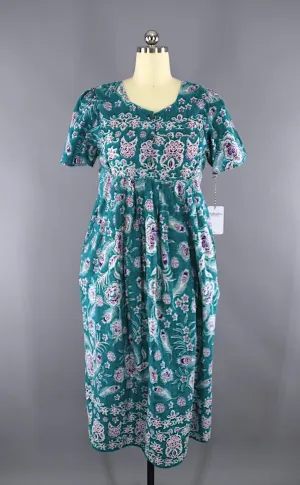 Vintage 1980s Green Floral Print Cotton Dress / Loungees